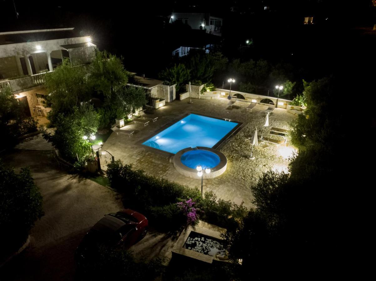 Appartamento Ortensia In Villa Mariella Ostuni Dış mekan fotoğraf