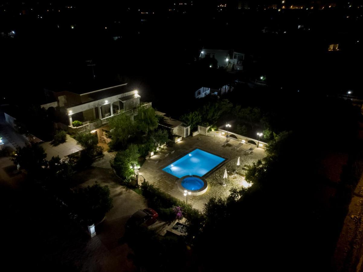 Appartamento Ortensia In Villa Mariella Ostuni Dış mekan fotoğraf